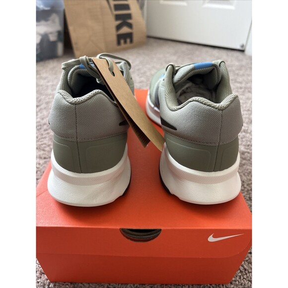 Nike Run Swift 3 Shoes Mens Size 11.5 Silver Sage Black Running DR2695-300 New main image 4